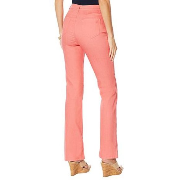 🔥Host Pick🔥  DG2 by Diane Gilman Classic Stretch Boot-Cut Jean - Picture 2 of 4